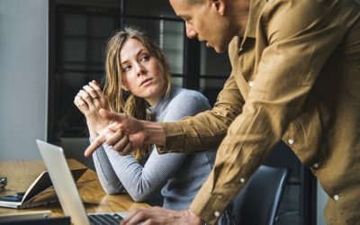 Rot vor Zorn, grün vor Neid: Über den Umgang mit Emotionen im Job